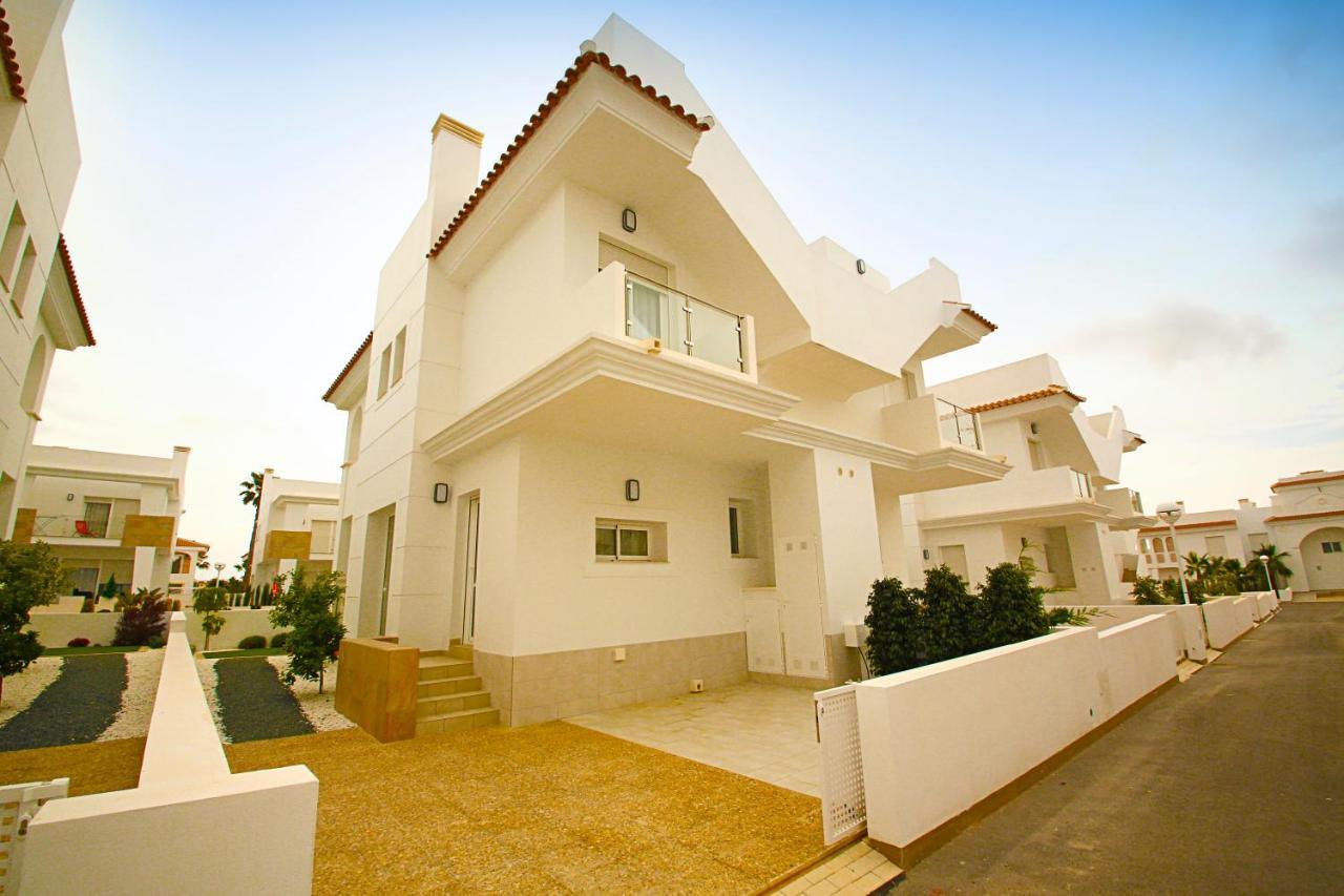 Luxury Bungalow Allegra 43 With Ac And Pool سيوداد كيسادا المظهر الخارجي الصورة